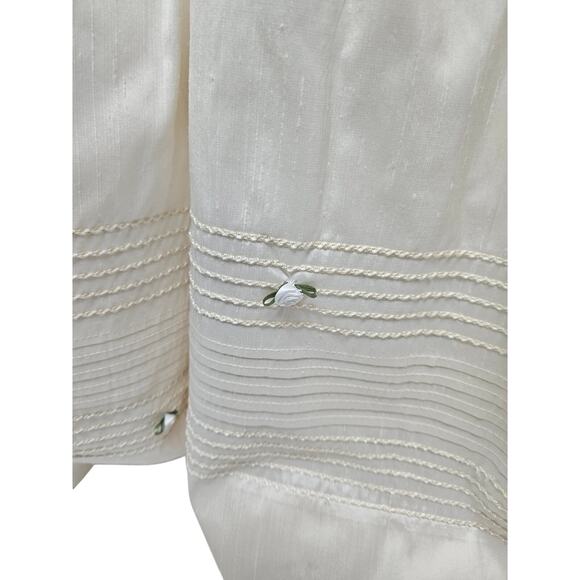 New Sarah Louise Ivory Cream Silk Christening Gown And Cap made In England - Picture 5 of 8